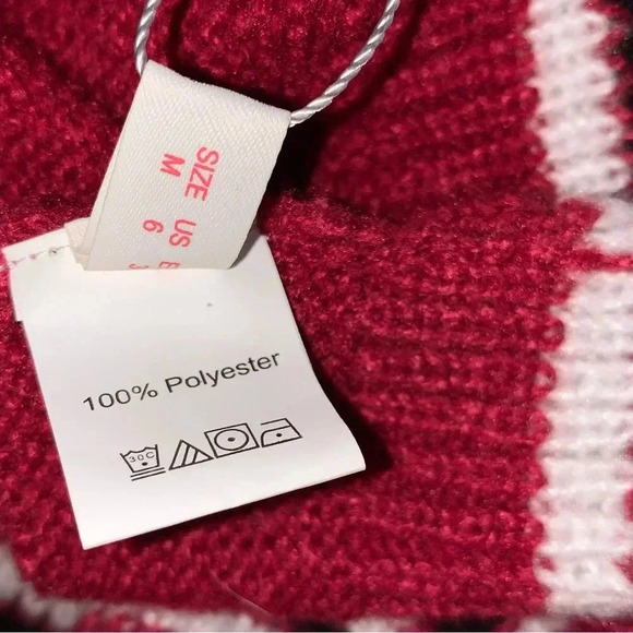 NWT Romwe Cartoon Bear Red Cable Knit Sweater Size Medium Teddy Academia New - Picture 8 of 8